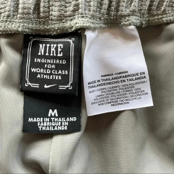 Nike Argletic  Shorts For men size Medium Gold color with Gray - Picture 9 of 11